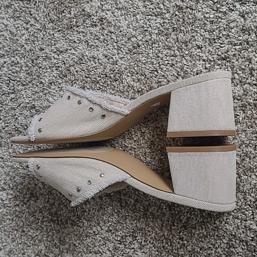 Steve Madden Women's Cream Studded Mules Size 9 M - Picture 4 of 8